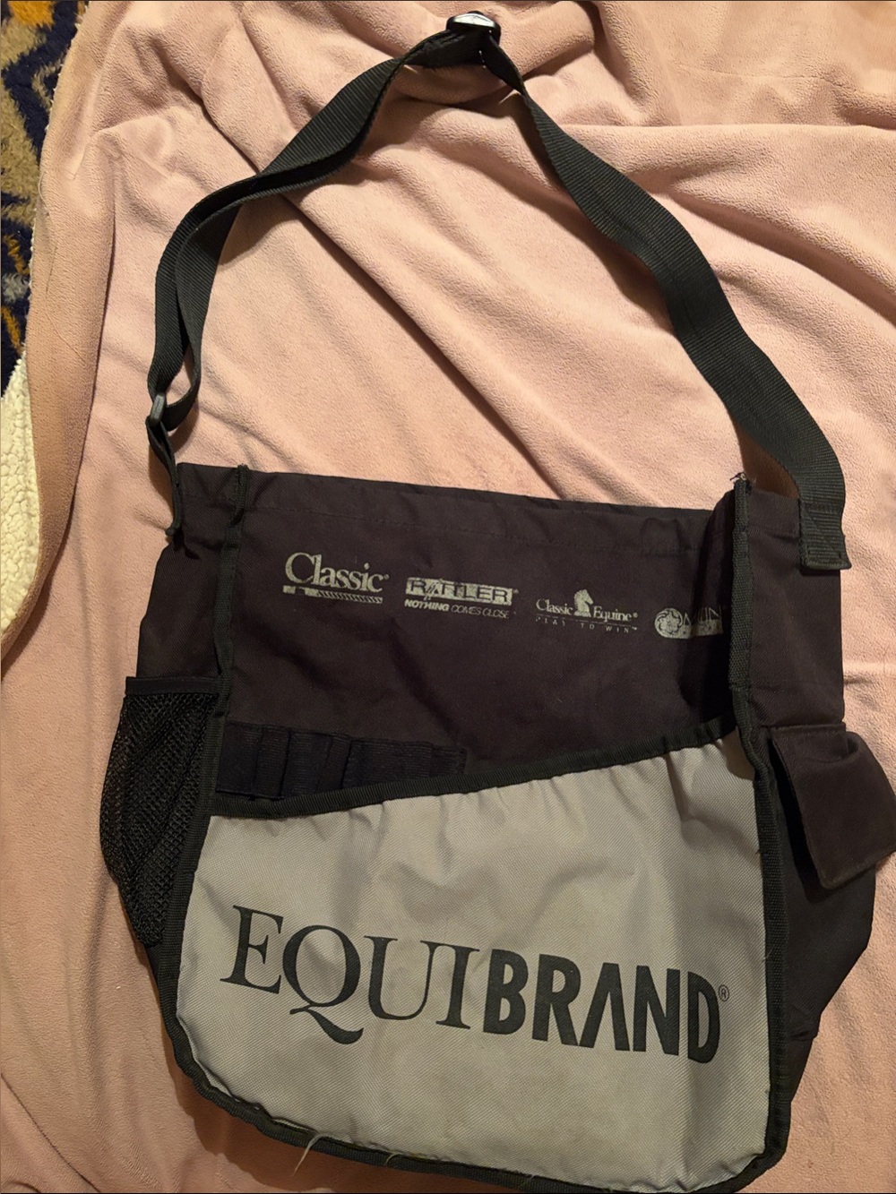 Equibrand Black and Gray Canvas Messenger Bag